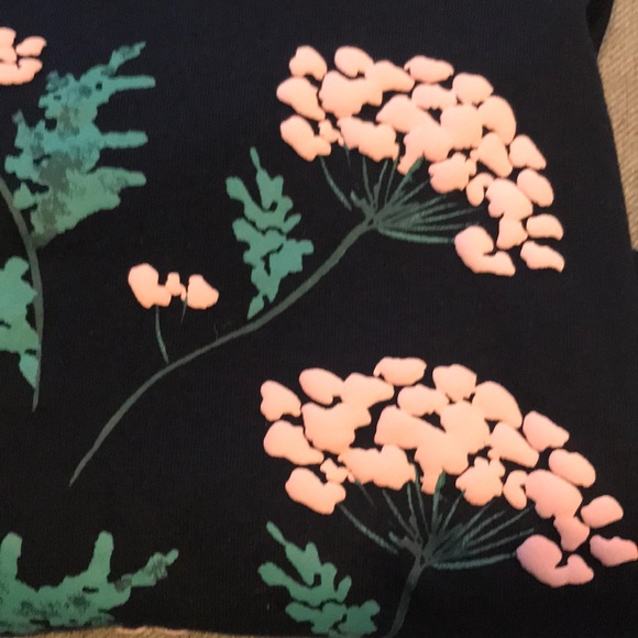 Joe Fresh navy flower sweatshirt size 6 BRAND NEW, NEVER WORN NWOT - Picture 3 of 3